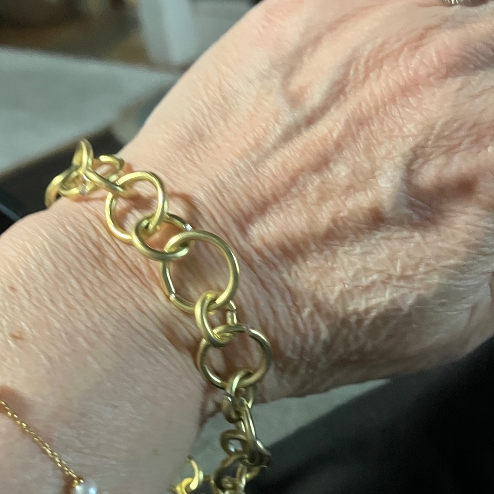 Elegant Gold tone Aluminum Chain Link Bracelet
